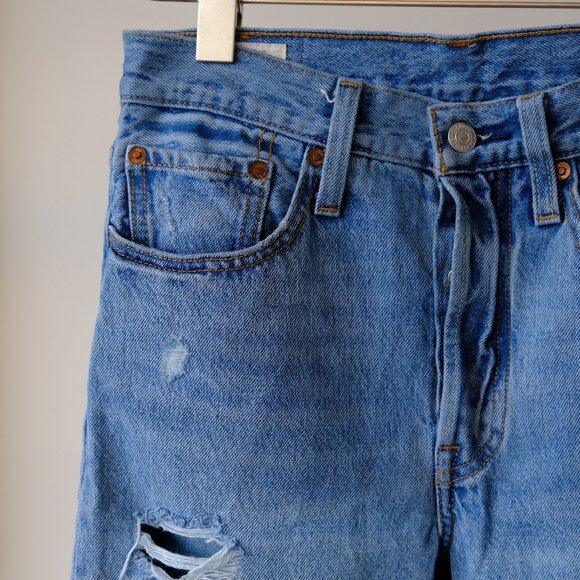 Levi's 501 Filiforme Skinny Jeans with Rips - Picture 2 of 7